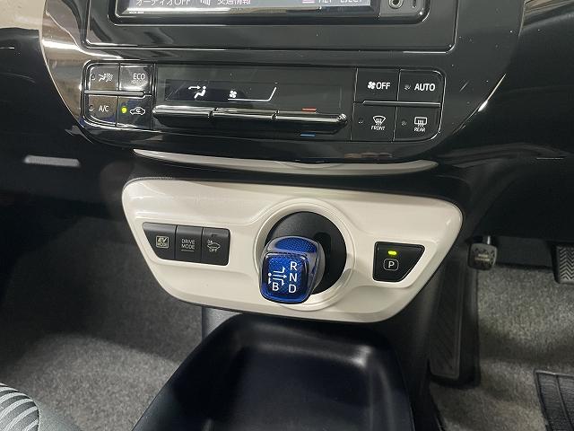 プリウス Ｓ　純正メモリーナビ　バックカメラ　ＬＥＤライト　Ｗエアバッグ　スマートキー　クルーズコントロール　ＥＴＣ　Ｂｌｕｅｔｏｏｔｈ接続（28枚目）