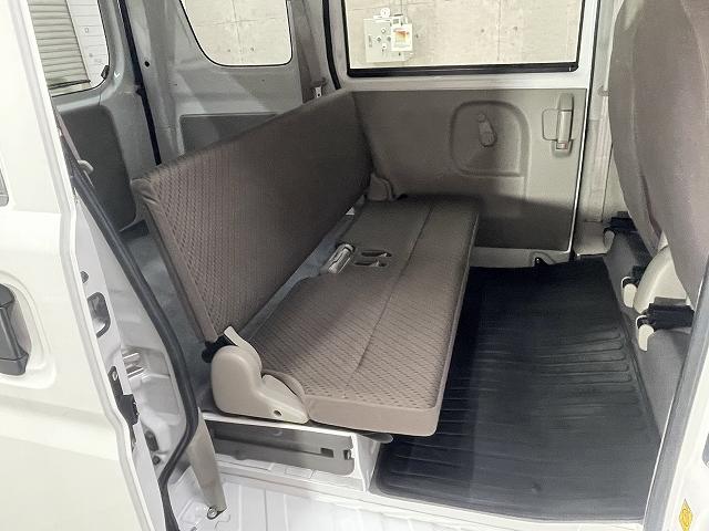 ＮＶ１００クリッパーバン ＤＸ　ＧＬパッケージ　メモリーナビ　フルセグテレビ　キーレスエントリ―　ＥＴＣ　ＤＶＤ再生機能　Ｗエアバッグ　バックカメラ　Ｂｌｕｅｔｏｏｔｈ接続（14枚目）