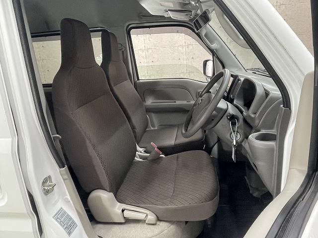 ＮＶ１００クリッパーバン ＤＸ　ＧＬパッケージ　メモリーナビ　フルセグテレビ　キーレスエントリ―　ＥＴＣ　ＤＶＤ再生機能　Ｗエアバッグ　バックカメラ　Ｂｌｕｅｔｏｏｔｈ接続（15枚目）