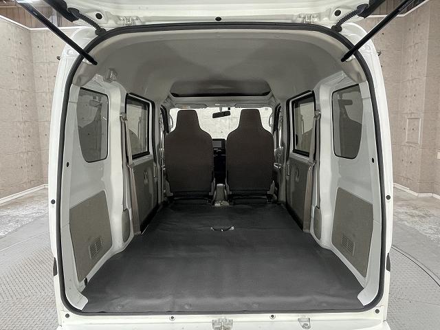 ＮＶ１００クリッパーバン ＤＸ　ＧＬパッケージ　メモリーナビ　フルセグテレビ　キーレスエントリ―　ＥＴＣ　ＤＶＤ再生機能　Ｗエアバッグ　バックカメラ　Ｂｌｕｅｔｏｏｔｈ接続（19枚目）