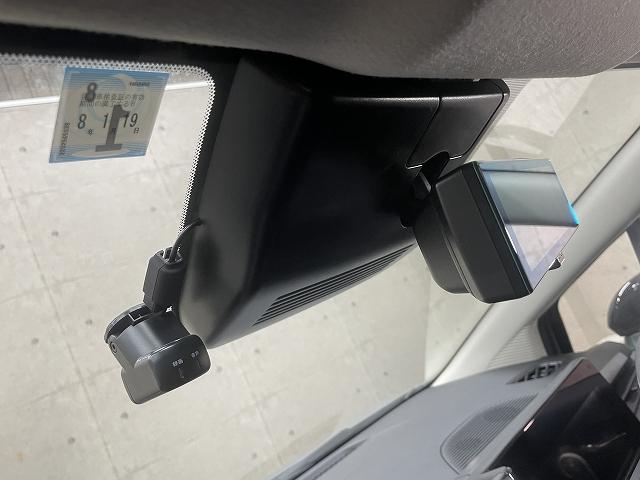 ノート オーテック　クロスオーバー　純正メモリーナビ　フルセグテレビ　アラウンドヴューモニター　ワンオーナー使用車　ＬＥＤライト　ＥＴＣ　プロパイロット　Ｂｌｕｅｔｏｏｔｈ接続（10枚目）