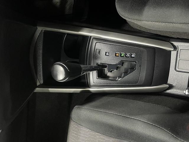 カローラフィールダー ハイブリッド 衝突軽減ブレーキ レーンアシスト メモリーナビ キーレスエントリ― バックカメラ Wエアバッグ ETC Bluetooth接続(30枚目)