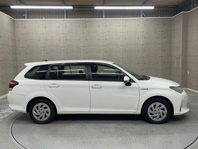 カローラフィールダー ハイブリッド 衝突軽減ブレーキ レーンアシスト メモリーナビ キーレスエントリ― バックカメラ Wエアバッグ ETC Bluetooth接続(31枚目)