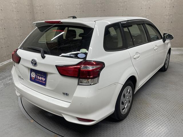 カローラフィールダー ハイブリッド 衝突軽減ブレーキ レーンアシスト メモリーナビ キーレスエントリ― バックカメラ Wエアバッグ ETC Bluetooth接続(35枚目)