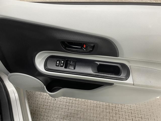 アクア L ワンオーナー使用車 エアコン 純正アルミホイール アンチロックブレーキシステム 前後ドライブレコーダー キーレスエントリ― ETC(13枚目)