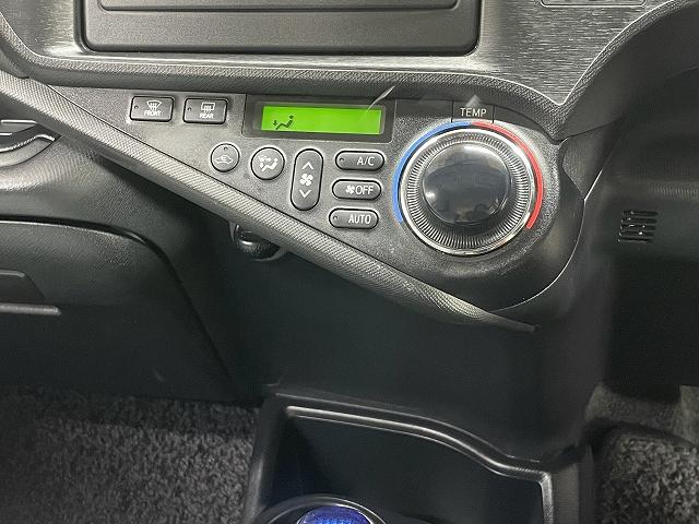 アクア L ワンオーナー使用車 エアコン 純正アルミホイール アンチロックブレーキシステム 前後ドライブレコーダー キーレスエントリ― ETC(26枚目)