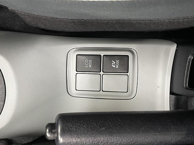 アクア L ワンオーナー使用車 エアコン 純正アルミホイール アンチロックブレーキシステム 前後ドライブレコーダー キーレスエントリ― ETC(28枚目)