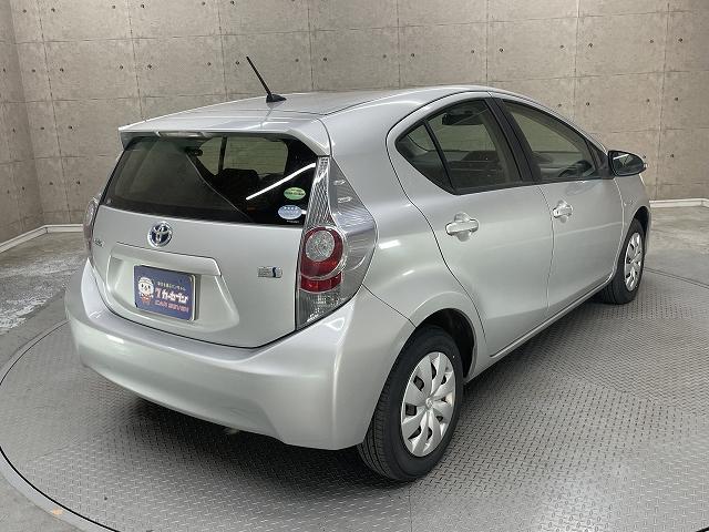 アクア L ワンオーナー使用車 エアコン 純正アルミホイール アンチロックブレーキシステム 前後ドライブレコーダー キーレスエントリ― ETC(31枚目)