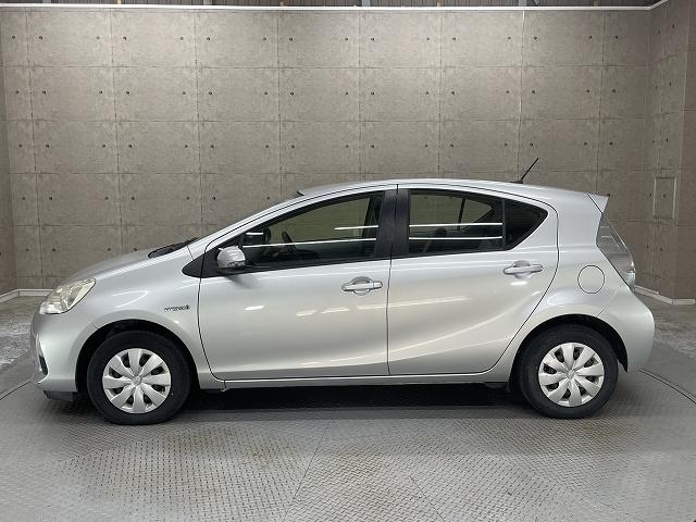 アクア L ワンオーナー使用車 エアコン 純正アルミホイール アンチロックブレーキシステム 前後ドライブレコーダー キーレスエントリ― ETC(38枚目)