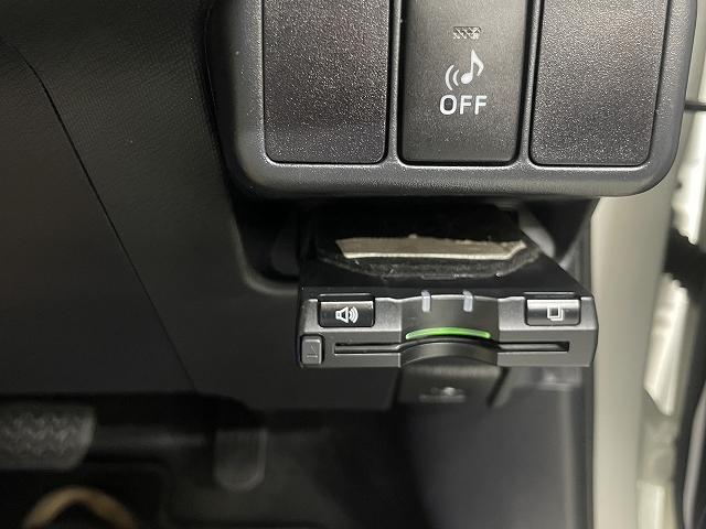 アクア Ｇブラックソフトレザーセレクション　ＴＲＤフルエアロ　ＴＲＤアルミホイール　純正メモリーナビ　フルセグテレビ　スマートキー　バックカメラ　Ｗエアバッグ　ＥＴＣ（30枚目）