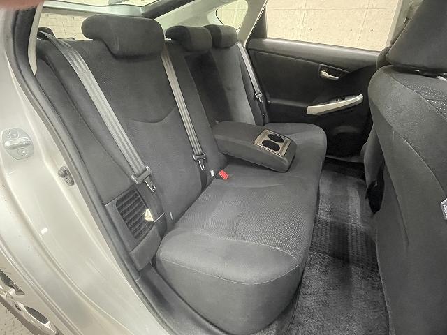 プリウス Ｓ　メモリーナビ　Ｗエアバッグ　スマートキー　ＤＶＤ再生機能　Ｂｌｕｅｔｏｏｔｈ接続　ＨＩＤライト　Ｂｌｕｅｔｏｏｔｈ接続（32枚目）