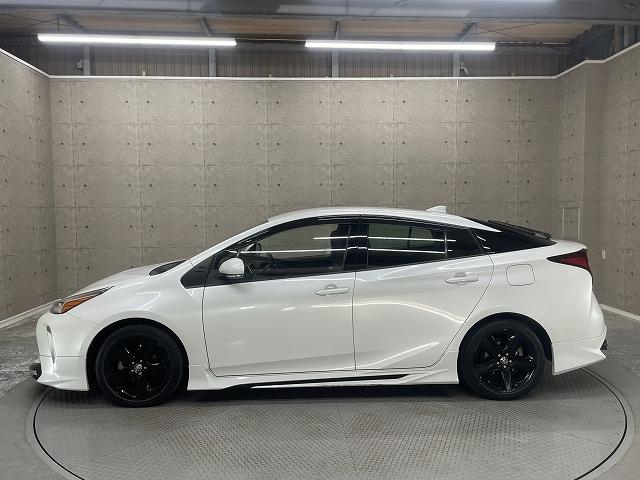 プリウス Aプレミアム ツーリングセレクション メモリーナビ フルセグテレビ 衝突軽減ブレーキ レーンアシスト ヘッドアップディスプレー バックカメラ モデリスタエアロ LEDライト レーダークルーズコントロール シートヒーター BSM(42枚目)