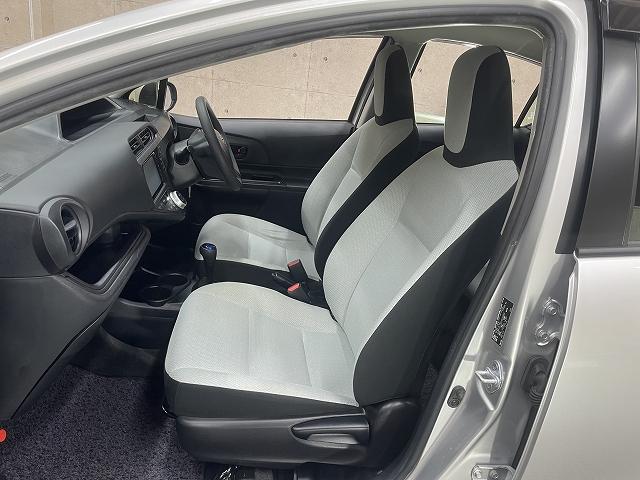 アクア L ワンオーナー使用車 メモリーナビ キーレスエントリ― バックカメラ Wエアバッグ CD Bluetooth接続 アンチロックブレーキシステム(11枚目)