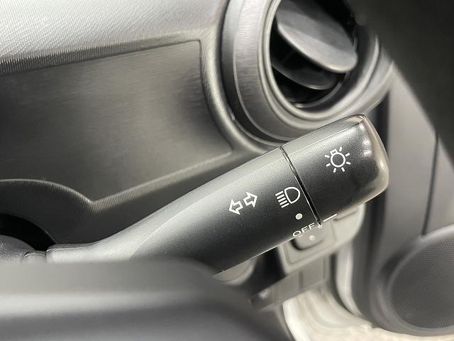 アクア L ワンオーナー使用車 メモリーナビ キーレスエントリ― バックカメラ Wエアバッグ CD Bluetooth接続 アンチロックブレーキシステム(24枚目)