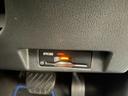 グー鑑定とは、プロの鑑定師が中古車の車両状態を鑑定するサービスです。第三者機関のプロの鑑定師によりチェックを行い、公正にグレードを定めます。