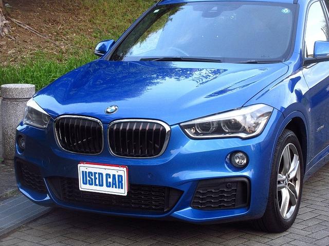Ｘ１ ｘＤｒｉｖｅ　１８ｄ　Ｍスポーツ　ダブルサンルーフ　ワンオーナー禁煙車　アクティブクルーズコントロール　ヘッドアップディスプレイ　パワーバックドア　スマートキー　シートヒーター　４ＷＤターボ　１８ＡＷ　純正ナビ　フルセグＴＶ　Ｂカメラ（3枚目）