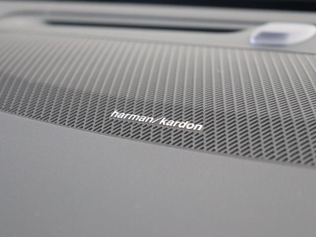 リチャージアルティメットＴ８　ＡＷＤプラグインＨＶ　ＰＨＥＶ　電動パノラマサンルーフ　社内仕様車　ｈａｒｍａｎ／ｋａｒｄｏｎプレミアムサウンド　ステアリング＆前後シートヒーター　シートエアコン　パワーテールゲート　グレーアッシュウッドパネル　キーレス(27枚目)