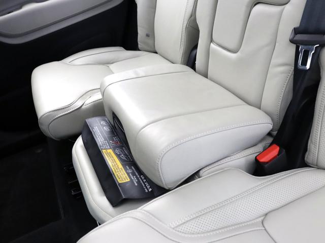 大人気の正規通販 ボルボ XC90 純正 インテグレーテッド・チャイルド