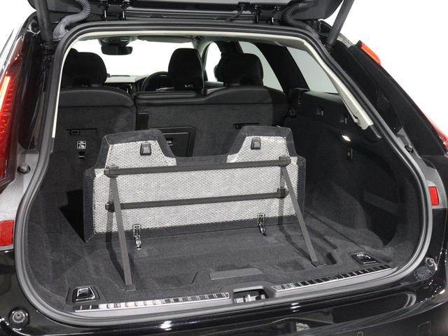 Ｖ９０ アルティメット　Ｂ５　サンルーフ　Ｂ＆Ｗ　エアサス　Ｇｏｏｇｌｅ　４８Ｖ　リラクゼーション機能　クリスタルシフトノブ　シートエアコン　前後シートヒーター　１９ＡＷ　グレーアッシュウッドパネル　ワイヤレススマホチャージ（33枚目）
