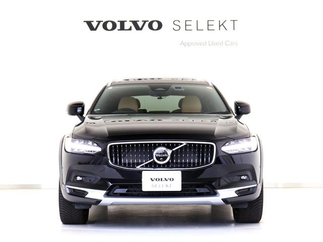 Ｖ９０ クロスカントリー　アルティメット　Ｂ５　ＡＷＤ　エアサス　電動パノラマサンルーフ　４８Ｖ　Ｇｏｏｇｌｅ搭載　茶革　ｈａｒｍａｎ／ｋａｒｄｏｎ　リラクゼーション機能　クリスタルシフトノブ　シートエアコン　前後シートヒーター　ワイヤレススマホチャージ（9枚目）