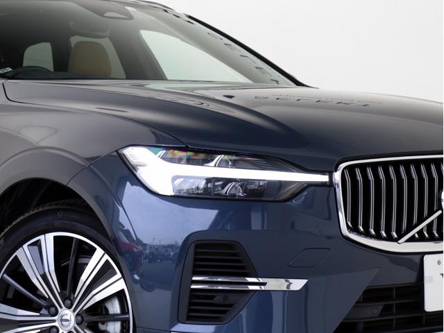 ＸＣ６０ リチャージ　ＰＨＶ　Ｔ６　ＡＷＤ　インスクリプション　ＰＨＥＶ　電動パノラマサンルーフ　エアサス　Ｇｏｏｇｌｅ　前後純正ドラレコ　茶革　デニムブルーメタリック　ｈａｒｍａｎ／ｋａｒｄｏｎ　ワイヤレススマホチャージ　クリスタルシフトノブ　ウッドパネル（26枚目）