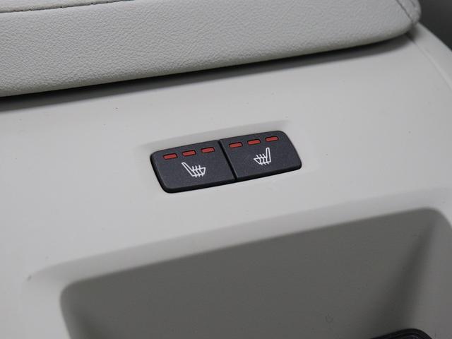 XC60 リチャージ PHV T8 AWD インスクリプション PHEV サンルーフ B&W エアサス 2022モデル Google搭載 ドラレコ ベンチレーション機能 リラクゼーション機能 前後シートヒーター 20AW クリスタルシフトノブ ドリフトウッドパネル(16枚目)