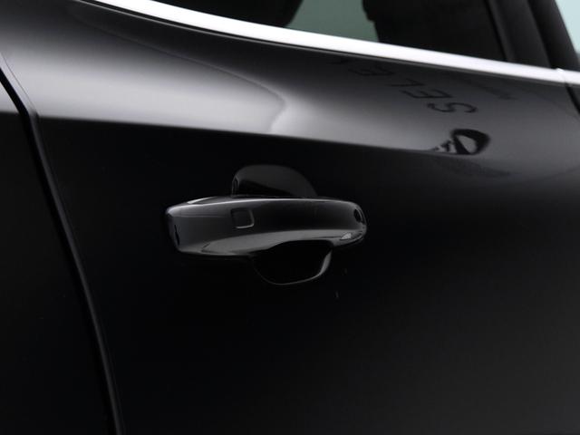XC60 リチャージ PHV T8 AWD インスクリプション PHEV サンルーフ B&W エアサス 2022モデル Google搭載 ドラレコ ベンチレーション機能 リラクゼーション機能 前後シートヒーター 20AW クリスタルシフトノブ ドリフトウッドパネル(28枚目)