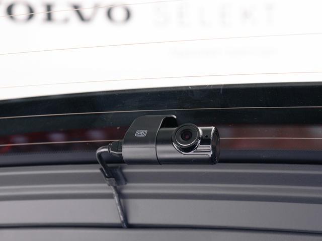 XC60 リチャージ PHV T8 AWD インスクリプション PHEV サンルーフ B&W エアサス 2022モデル Google搭載 ドラレコ ベンチレーション機能 リラクゼーション機能 前後シートヒーター 20AW クリスタルシフトノブ ドリフトウッドパネル(37枚目)