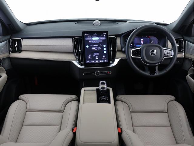 ＸＣ９０ ウルトラ　Ｔ８　ＡＷＤ　プラグインハイブリッド　ＰＨＥＶ　サンルーフ　Ｂ＆Ｗ　エアサス　Ｇｏｏｇｌｅ搭載　ドラレコ　前後シートヒーター　ステアリングホイールヒーター　ワイヤレススマホチャージ　クリスタルガラスシフトノブ　ブラウンアッシュウッドパネル（4枚目）