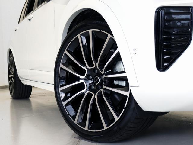 ＸＣ９０ ウルトラ　Ｔ８　ＡＷＤ　プラグインハイブリッド　ＰＨＥＶ　サンルーフ　Ｂ＆Ｗ　エアサス　Ｇｏｏｇｌｅ搭載　ドラレコ　前後シートヒーター　ステアリングホイールヒーター　ワイヤレススマホチャージ　クリスタルガラスシフトノブ　ブラウンアッシュウッドパネル（10枚目）