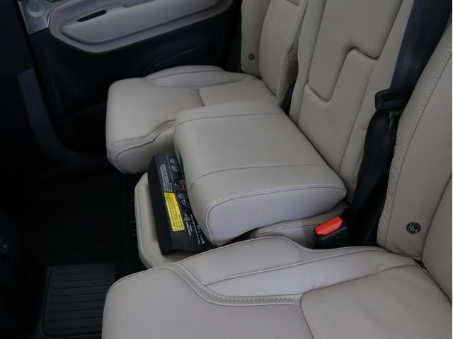 ＸＣ９０ ウルトラ　Ｔ８　ＡＷＤ　プラグインハイブリッド　ＰＨＥＶ　サンルーフ　Ｂ＆Ｗ　エアサス　Ｇｏｏｇｌｅ搭載　ドラレコ　前後シートヒーター　ステアリングホイールヒーター　ワイヤレススマホチャージ　クリスタルガラスシフトノブ　ブラウンアッシュウッドパネル（16枚目）