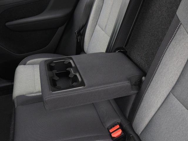ＸＣ４０ プラス　Ｂ４　ＡＷＤ　クライメートＰＫＧ　Ｇｏｏｇｌｅ搭載　ドラレコ　４８Ｖ　前後シートヒーター　ステアリングホイールヒーター　リア５面ダークティンテッドガラス　ワイヤレススマホチャージ　パワーテールゲート　３６０°カメラ（39枚目）