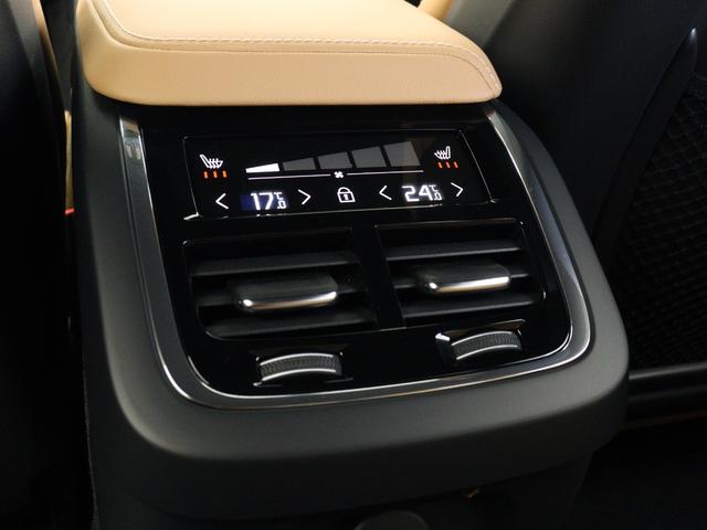 Ｖ６０ アルティメット　Ｂ４　Ｇｏｏｇｌｅ搭載　純正３６０°ドラレコ　４８Ｖ　茶革　ｈａｒｍａｎ／ｋａｒｄｏｎ　リラクゼーション機能　前後シートヒーター　ステアリングホイールヒーター　リニアライムウッドパネル　クリスタルシフトノブ（13枚目）