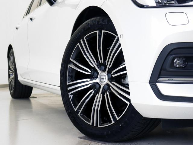 V60 B5 インスクリプション B5エンジン クライメートPKG 前後純正ドラレコ 48V 18インチAW 前後シートヒーター リラクゼーション機能 ワイヤレススマホチャージ ドリフトウッドパネル harman/kardon(7枚目)