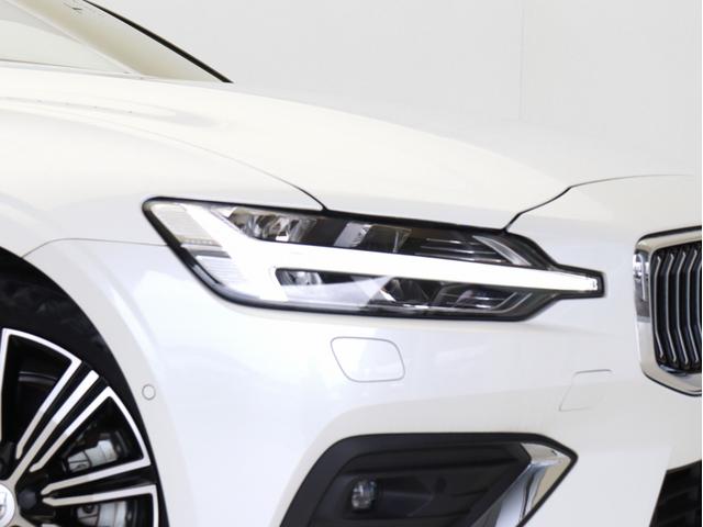 V60 B5 インスクリプション B5エンジン クライメートPKG 前後純正ドラレコ 48V 18インチAW 前後シートヒーター リラクゼーション機能 ワイヤレススマホチャージ ドリフトウッドパネル harman/kardon(23枚目)