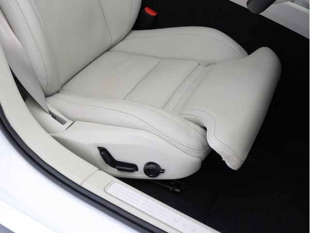 V60 B5 インスクリプション B5エンジン クライメートPKG 前後純正ドラレコ 48V 18インチAW 前後シートヒーター リラクゼーション機能 ワイヤレススマホチャージ ドリフトウッドパネル harman/kardon(36枚目)