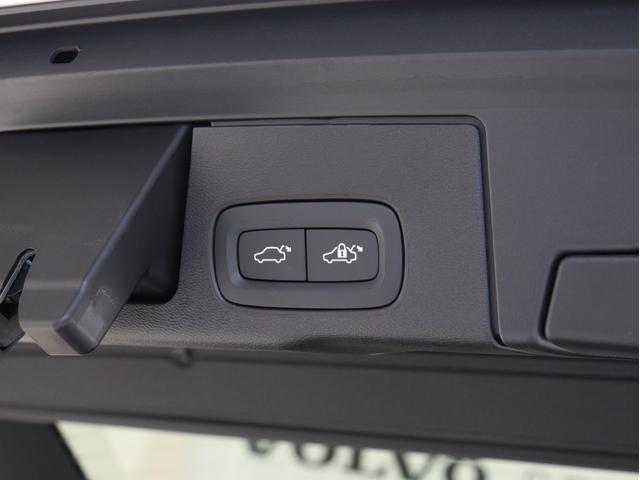XC60 ウルトラ B5 AWD サンルーフ 社内使用車 Google ドラレコ 48V harman/kardon ドリフトウッドパネル 19インチAW リラクゼーション機能 前後シートヒーター ステアリングホイールヒーター(32枚目)