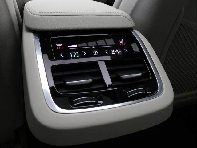 XC60 ウルトラ B5 AWD サンルーフ 社内使用車 Google ドラレコ 48V harman/kardon ドリフトウッドパネル 19インチAW リラクゼーション機能 前後シートヒーター ステアリングホイールヒーター(14枚目)