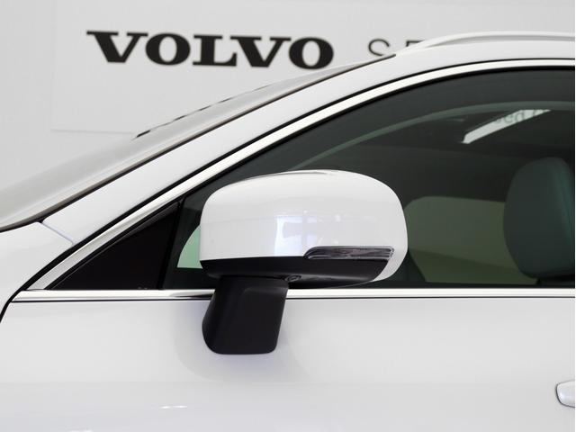 XC60 ウルトラ B5 AWD サンルーフ 社内使用車 Google ドラレコ 48V harman/kardon ドリフトウッドパネル 19インチAW リラクゼーション機能 前後シートヒーター ステアリングホイールヒーター(25枚目)