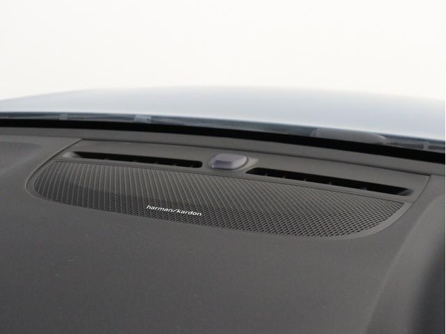 XC40 アルティメット B4 AWD Google ドラレコ 48V 黒革 19インチAW harman/kardon 前後シートヒーター ステアリングヒーター クリスタルシフトノブ ドリフトウッドパネル リアカメラ&360°カメラ(14枚目)