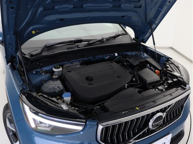 XC40 アルティメット B4 AWD Google ドラレコ 48V 黒革 19インチAW harman/kardon 前後シートヒーター ステアリングヒーター クリスタルシフトノブ ドリフトウッドパネル リアカメラ&360°カメラ(22枚目)