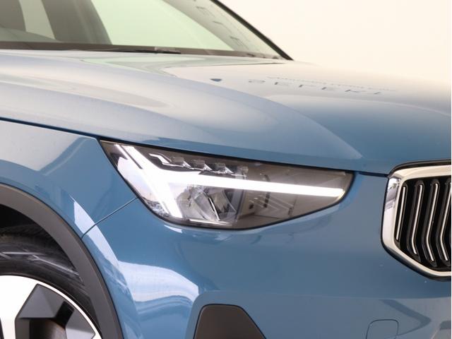 XC40 アルティメット B4 AWD Google ドラレコ 48V 黒革 19インチAW harman/kardon 前後シートヒーター ステアリングヒーター クリスタルシフトノブ ドリフトウッドパネル リアカメラ&360°カメラ(24枚目)