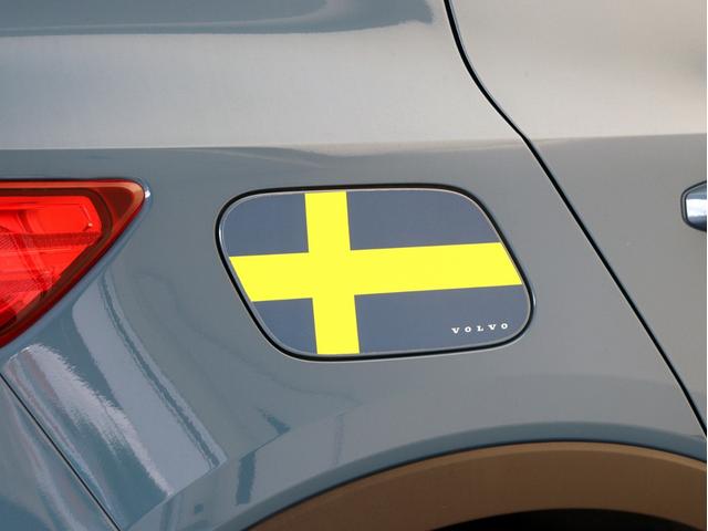 XC40 アルティメット B4 AWD Google ドラレコ 48V 黒革 19インチAW harman/kardon 前後シートヒーター ステアリングヒーター クリスタルシフトノブ ドリフトウッドパネル リアカメラ&360°カメラ(31枚目)