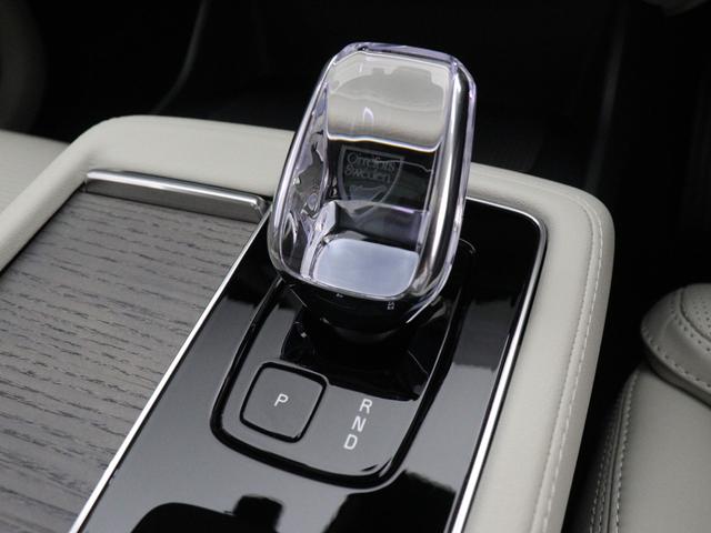 XC90 ウルトラ T8 AWD プラグインハイブリッド PHEV サンルーフ B&W エアサス Google ドラレコ 前後シートヒーター シートエアコン ステアリングホイールヒーター ワイヤレススマホチャージ クリスタルガラスシフトノブ 22AW(23枚目)