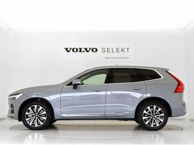 XC60 ウルトラ B5 AWD サンルーフ B&W エアサス Google搭載 ドラレコ 48V ラミネーテッドサイドウインドー 白革 前後シートヒーター ステアリングヒーター クリスタルシフトノブ ドリフトウッドパネル 19AW(7枚目)