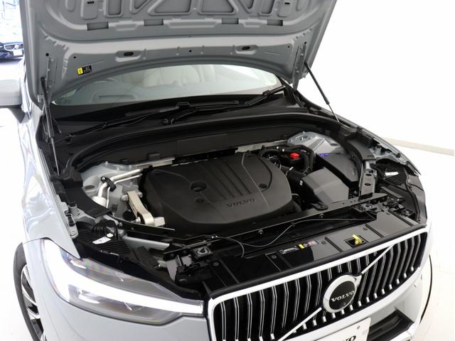 XC60 ウルトラ B5 AWD サンルーフ B&W エアサス Google搭載 ドラレコ 48V ラミネーテッドサイドウインドー 白革 前後シートヒーター ステアリングヒーター クリスタルシフトノブ ドリフトウッドパネル 19AW(21枚目)