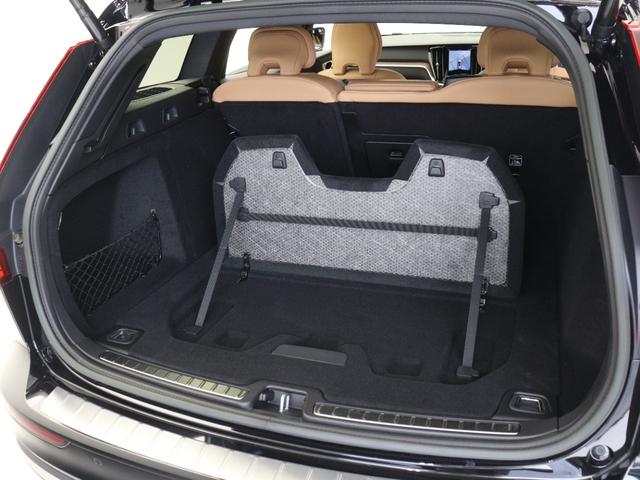 V60 アルティメット B4 2023年モデル Google ドラレコ 48V 茶革 harman/kardon リニアライムウッドパネル クリスタルシフトノブ 前後シートヒーター ステアリングホイールヒーター リラクゼーション(31枚目)