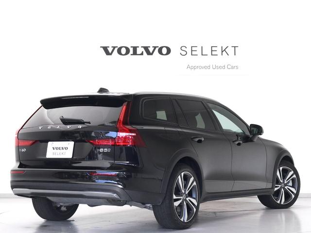 V60 クロスカントリー ウルトラ B5 AWD B&W Google搭載 ドラレコ 48V 茶革 19インチAW ドリフトウッドパネル クリスタルシフトノブ ベンチレーション機能 リラクゼーション機能 前後シートヒーター ステアリングヒーター(7枚目)