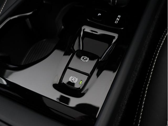 XC40 B5 AWD Rデザイン B5エンジン搭載 電動パノラマサンルーフ 専用スポーツサス ドラレコ 48V harman/kardon ワイヤレススマホチャージ パワーテールゲート 360°カメラ 19インチダイヤモンドカットAW(50枚目)