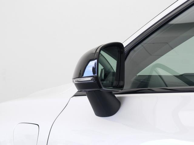 Ｖ６０ リチャジアルティメットＴ６ＡＷＤプラグインハイブリド　ＰＨＥＶ　サンルーフ　Ｂ＆Ｗ　Ｇｏｏｇｌｅ搭載　ドラレコ　白革　クリスタルシフトノブ　ドリフトウッドパネル　前後シートヒーター　ステアリングヒーター　リラクゼーション機能　パワーテールゲート　１９ＡＷ（26枚目）